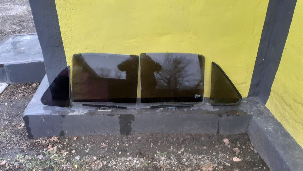 Стёкла на Волгу 3110