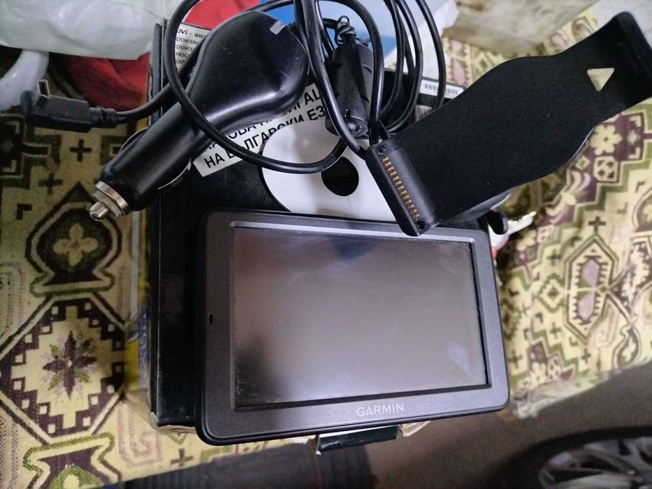 Навигация Garmin Dzl 560 LMT