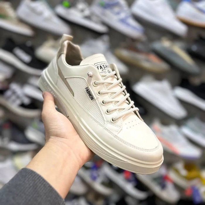 Кроссовки от производителя