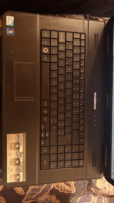 Лаптоп Acer G725 с Windows 7