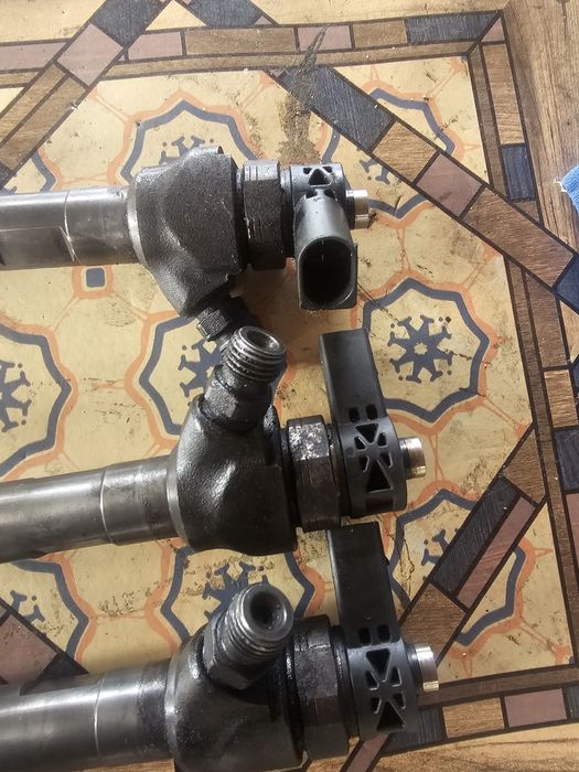 Injector, cod 03L130277Q, 0445110647, Vw Scirocco