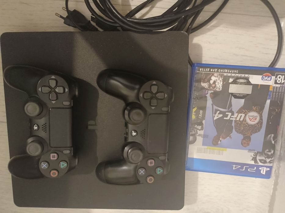 Продам плейстейшн 4, в отличном состоянии