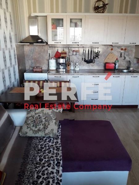 Продава се Двустаен апартамент в Бургас, Славейков - 56 кв.м за 2027 €/кв.м - Снимка #3