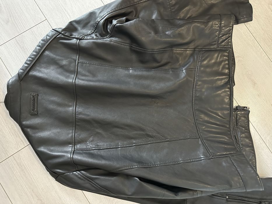 Calvin Klein кожено яке