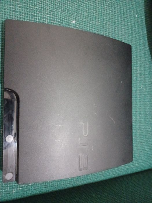 PS3 Slim 320GB + GTA 5 + FIFA 19 + Controller + HDMI+încărcător maneta