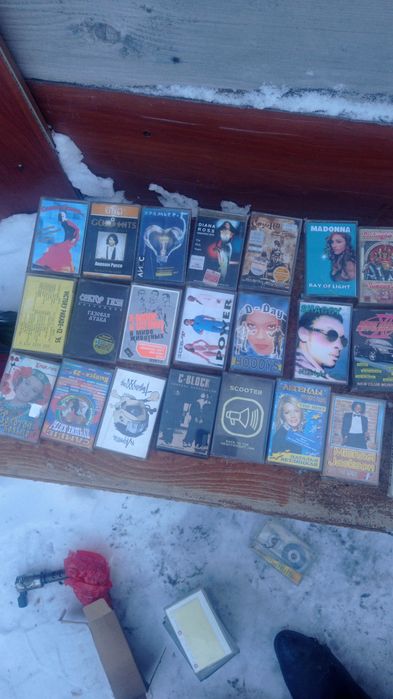 Продаю аудео кассеты