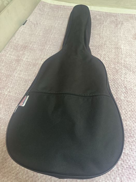 Продам гитару YAMAHA