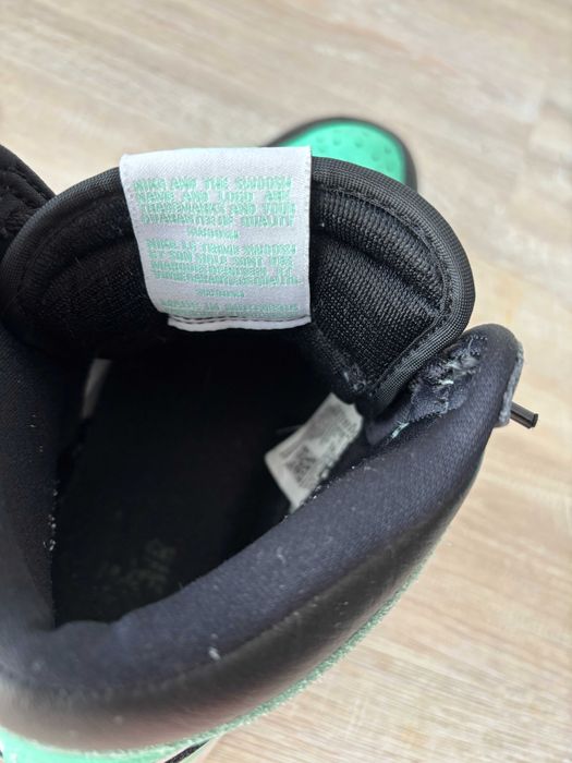 Vand colectie Jordan 1 Retro Mid