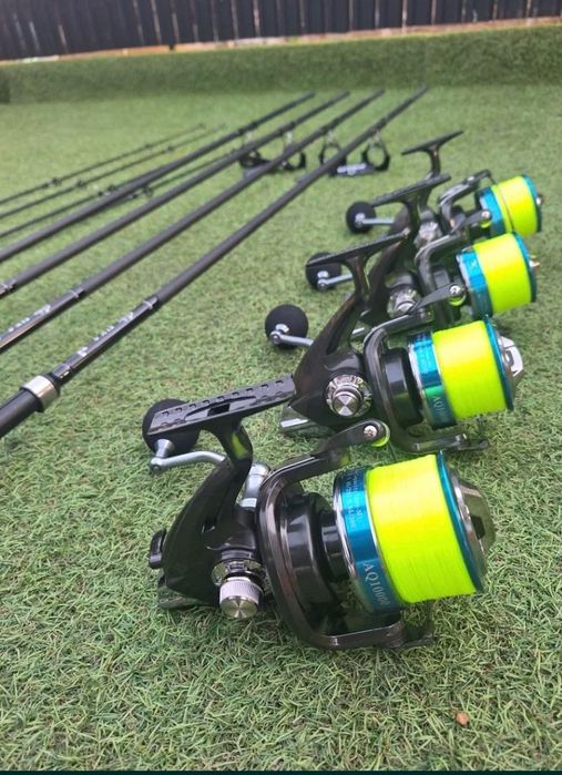 Set 4 FL Legend Carp 3.90m 3.75 LBS 2 seg+ 4 Mulineta Aquasite 10000 Si rod pod