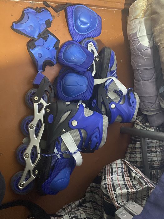 Ролики  синий цвет