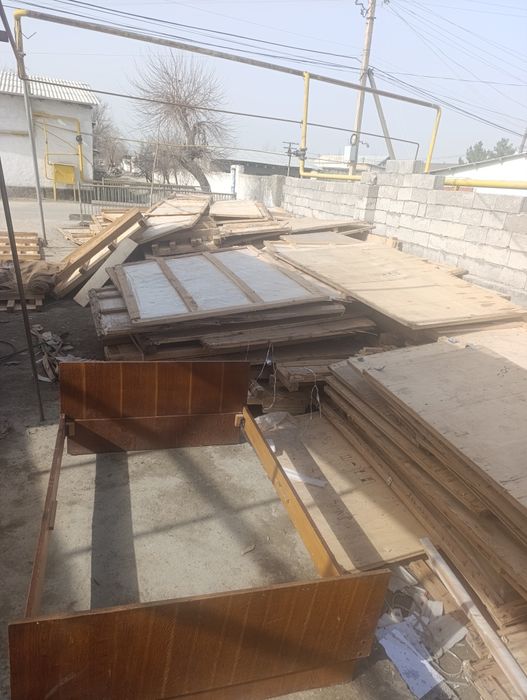 Taxta bruslar sotilad