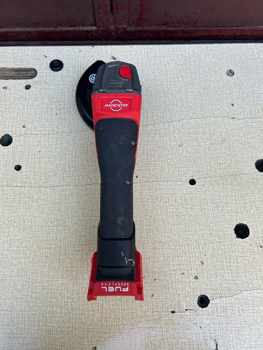 Polizor Milwaukee M18 ONEFSAG125XPDB