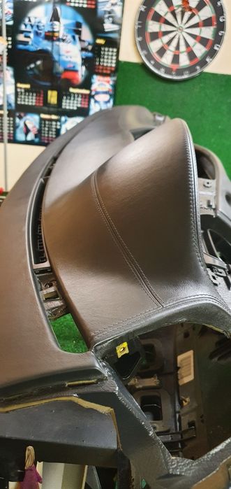 Кожено табло W220 S class, като ново