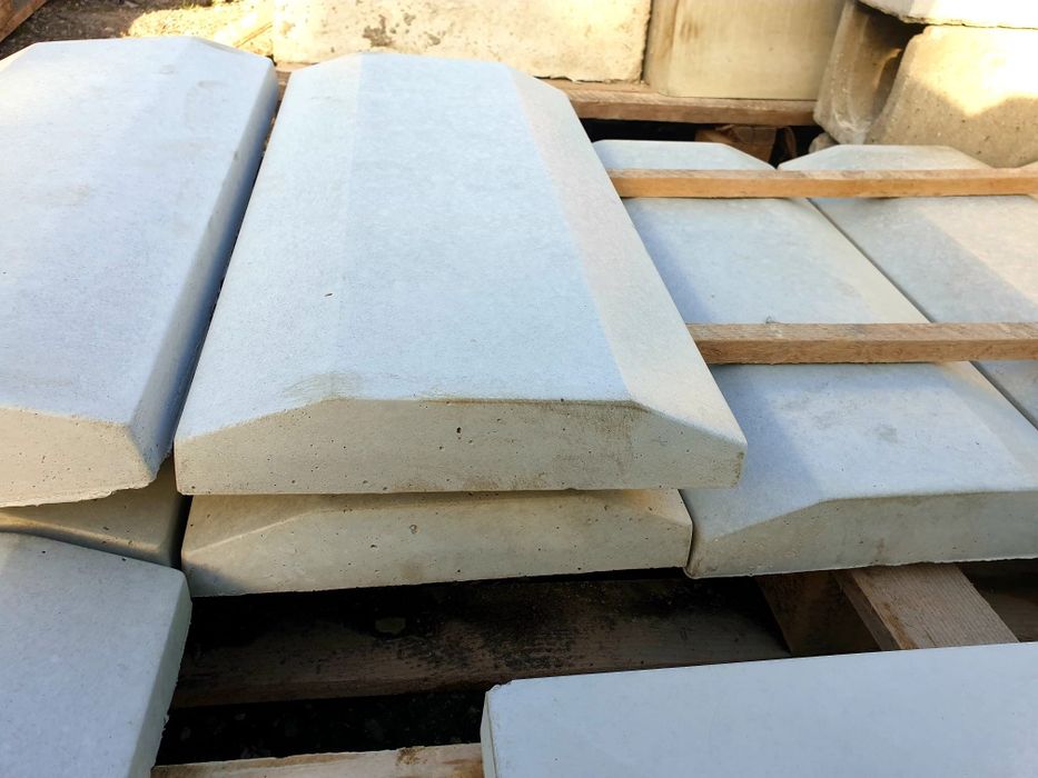 Capace de gard/palarii/coame gard