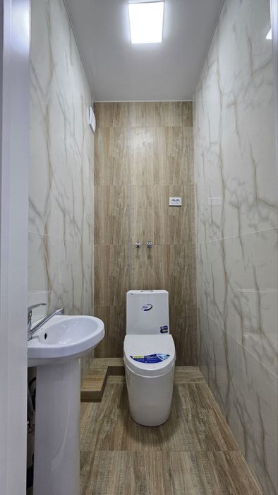 Продается 4 ком. Квартира на 4 этаже в 6 этажном доме площадью 90 кв.м