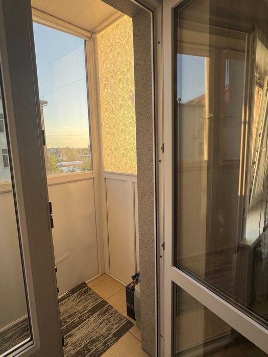 Продам 4 комн квартиру на Достык молле