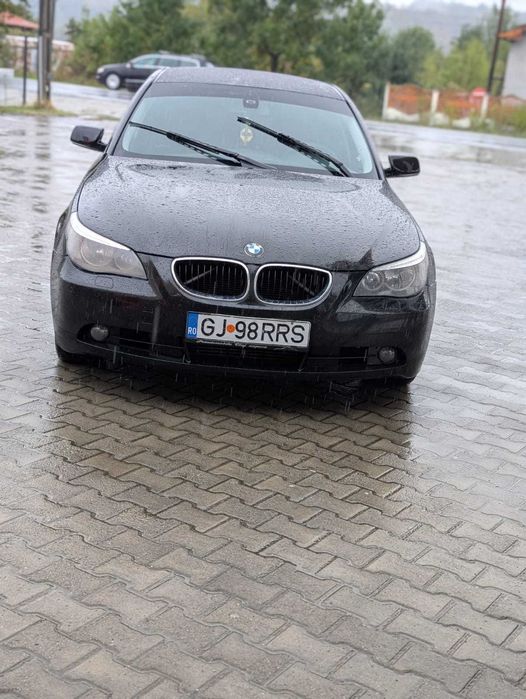 Vând BMW E60 2.0 dizal 163 distribuția in față