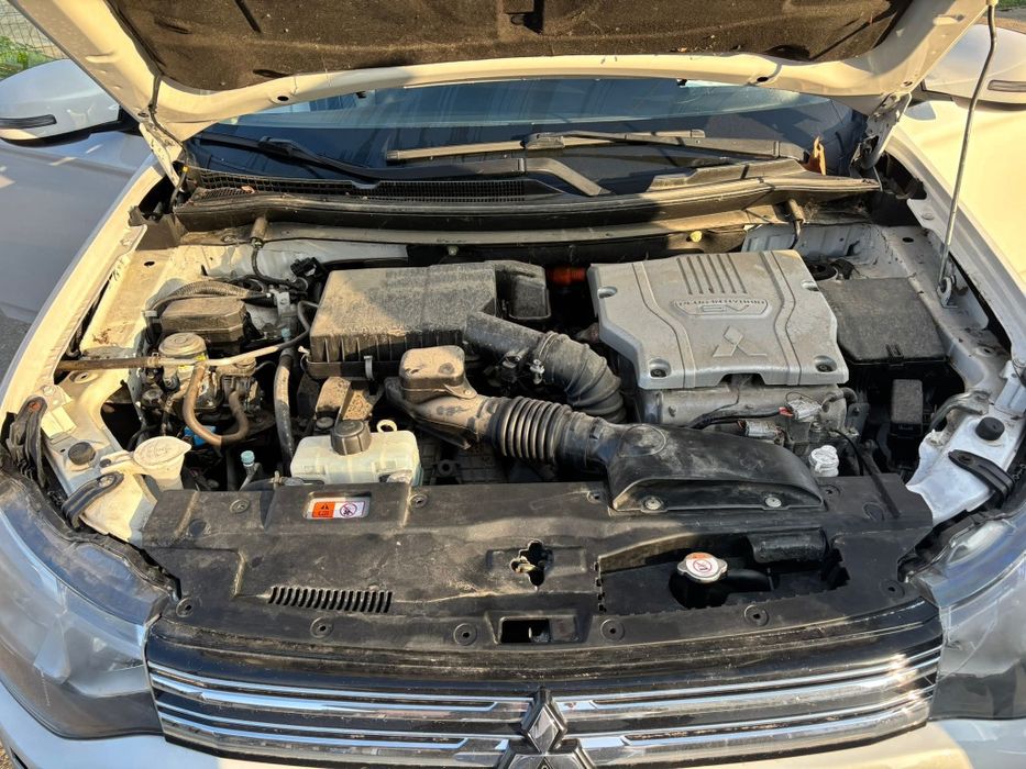 Продавам Mitsubishi