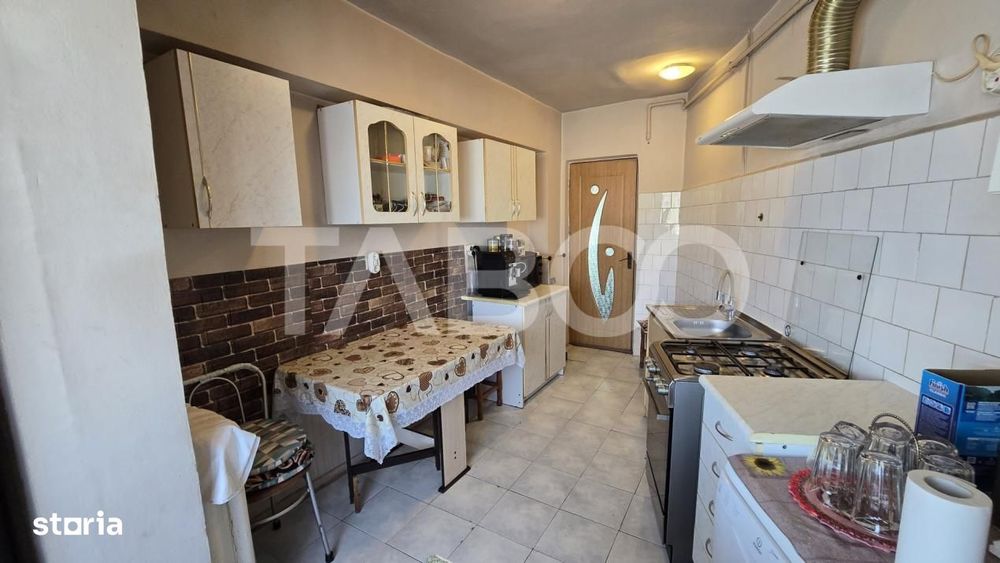 Apartament de vanzare 2 camere decomandate in zona Parcului din Strand