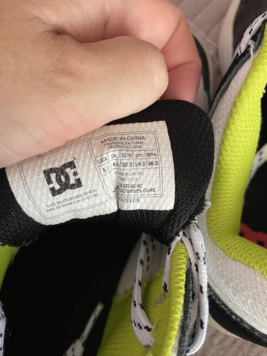 Маратонки фирмы DC Shoes