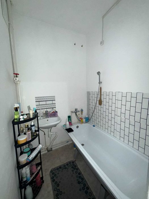 Продам 2х комн кв Бокенбай батыра