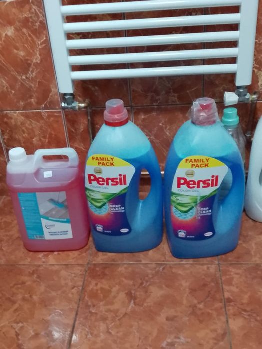 Detergent lichid concentrat