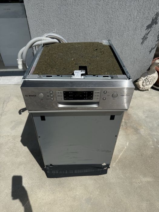 Съдомиялна за вграждане Bosch 45 см