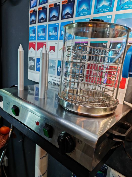 Aparat Hot Dog Profesional  cu 4 tepuse si vas, din Inox.
