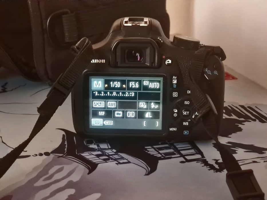 Canon EOS rebel t5 / Canon 1200d