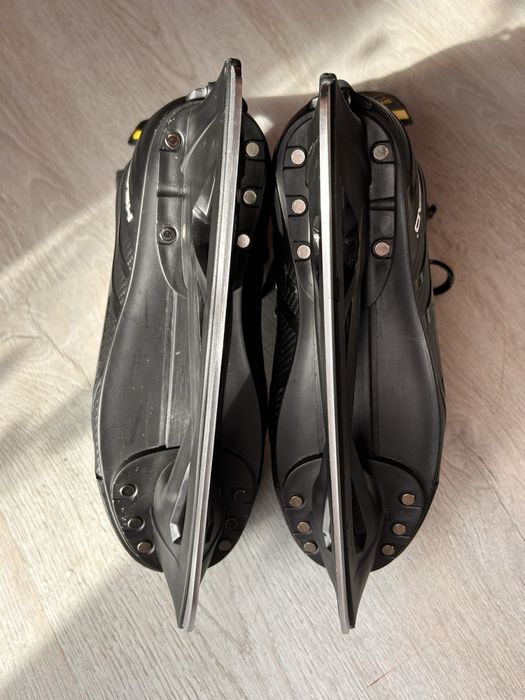 Кънки за лед S90 Pro