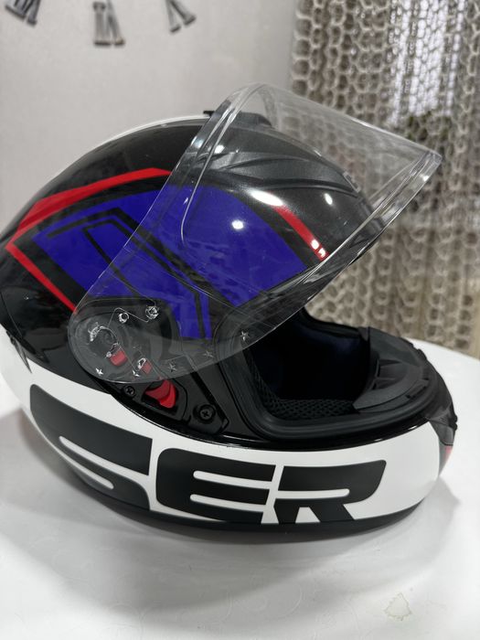 Мотоциклетный шлем продам