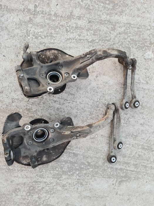 Fuzeta stanga dreapta Audi A6 4G/Fuzeta stanga dreapta Audi A4 B8.5