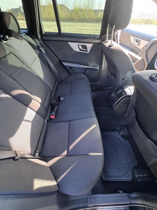 Vand / NU SCHIMB mercedes glk 2200/ASTEPT OFERTE
