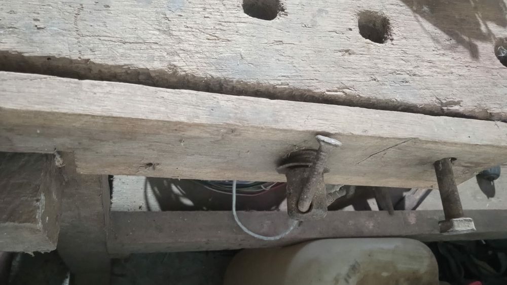 Vand banc de lucru vechi de peste 80 de ani