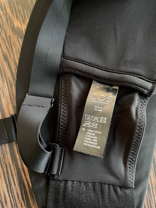 Bustiera COS bandeau top bikini