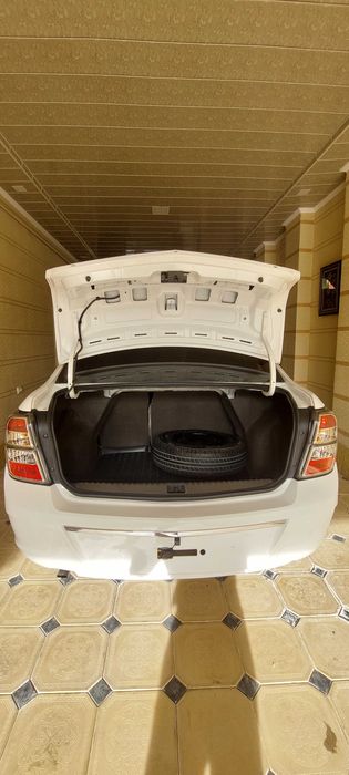 Кобальт LTZ люкс 2015й механика сотилади.