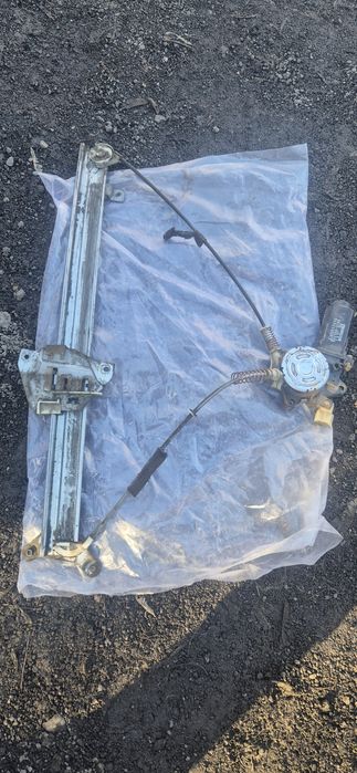 Стеклоподъемник в зборе