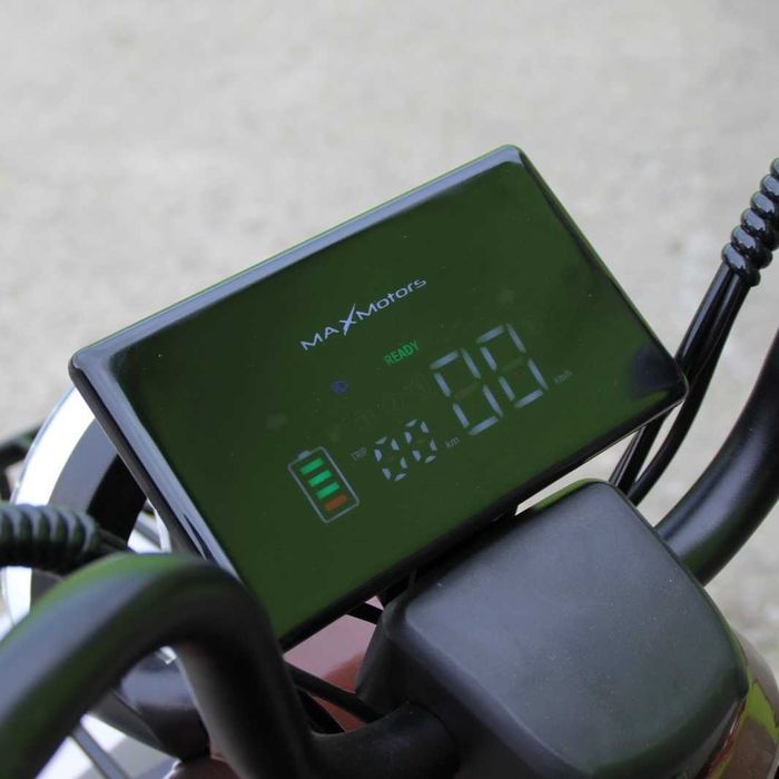 Двуместна Електрическа CARGO триколка 1500W 48V 21AH BROWN