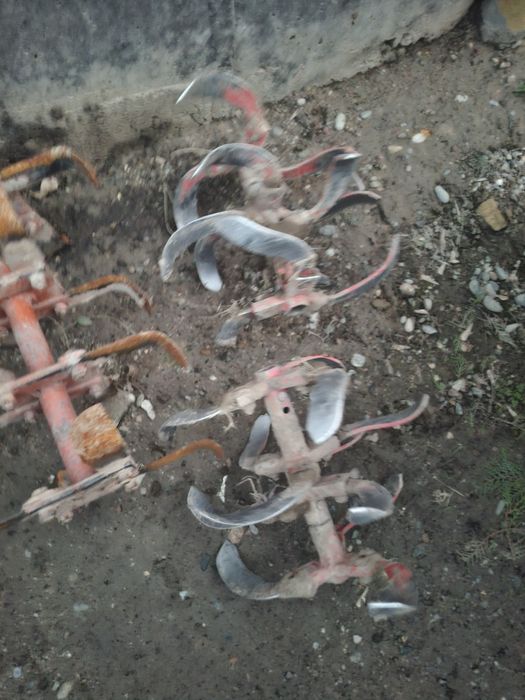 Копаем выравниваем огороды мотоблоком