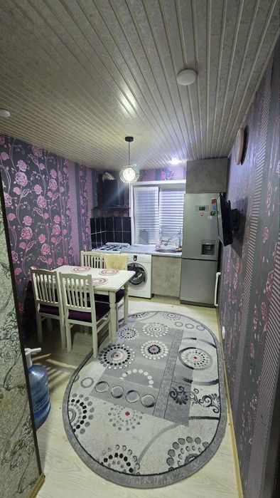 Чиланзар 2 квартал 1/4/4  кирпич