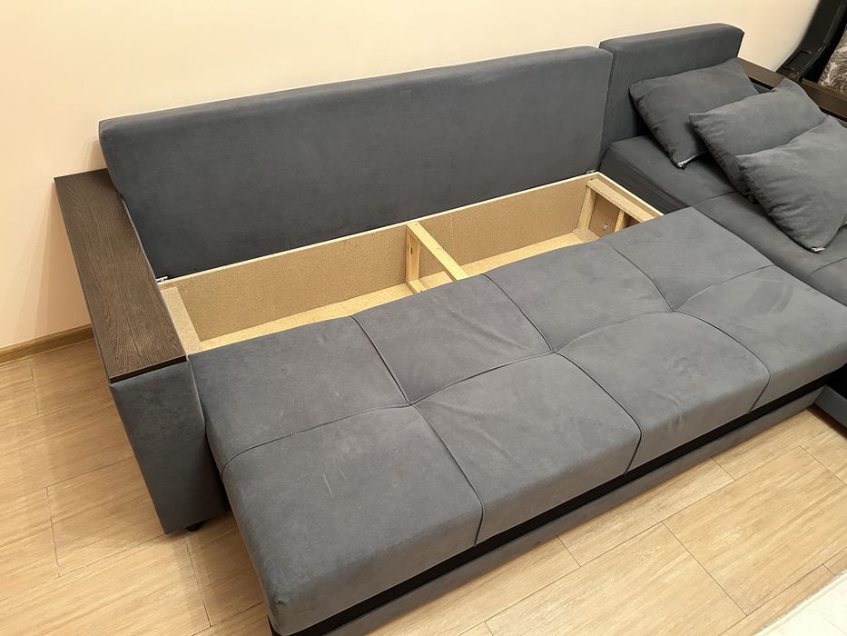 Срочно продается диван