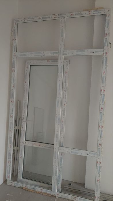 Продам балконные двери