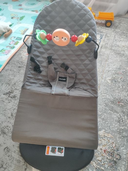 Продам детский шезлонг