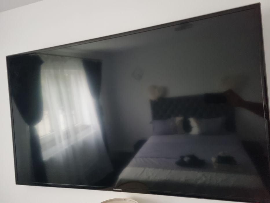 Vand smart tv samsung diagonala 139 cm