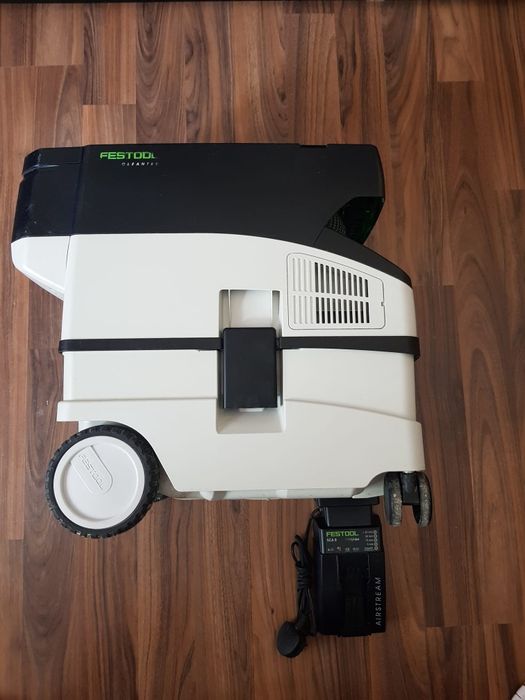 Festool CTLC MIDI 1,aspirator pe acumulatori, impecabil.