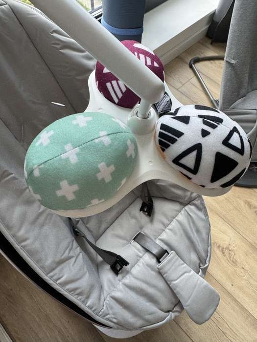 Бебешка люлка 4moms mamaRoo 5 Grey + Възглавничка за новородено