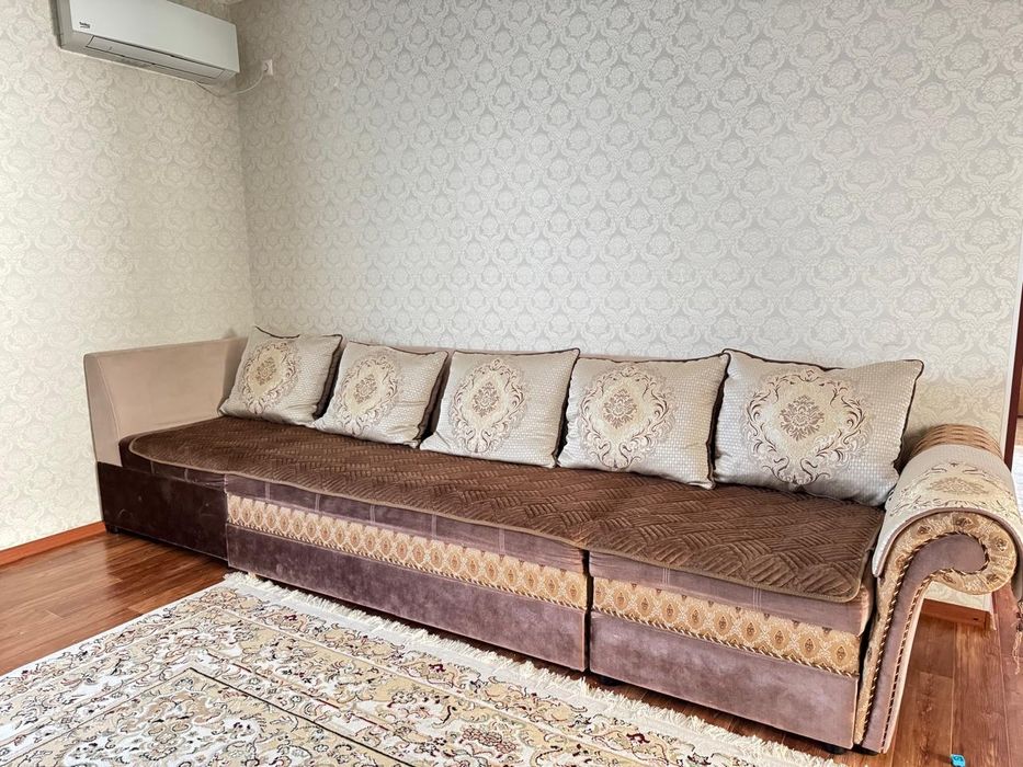 Диван угловоя хорошем состоян