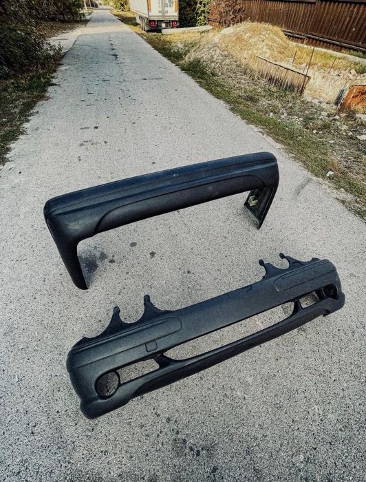 Бампер передний новый на Мерседес