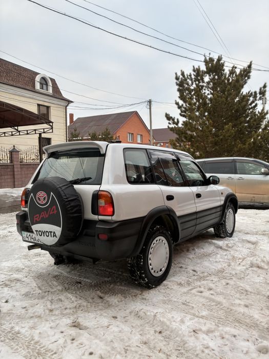 Продам Toyota Rav4