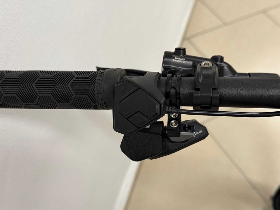 Продавам електрически байк TREK Rail 7 размер L, нови компоненти...